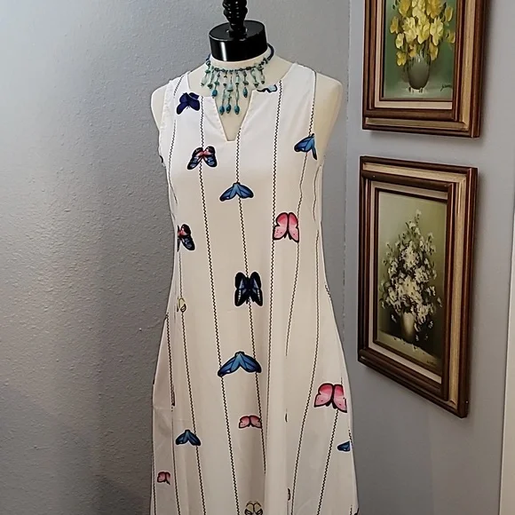 unmarked | Dresses | White Long Butterfly Dress Unmarked Brand No Tags Small Lightweight | Poshmark unmarked | Dresses | White Long Butterfly Dress Unmarked Brand No Tags Small Lightweight | Poshmark